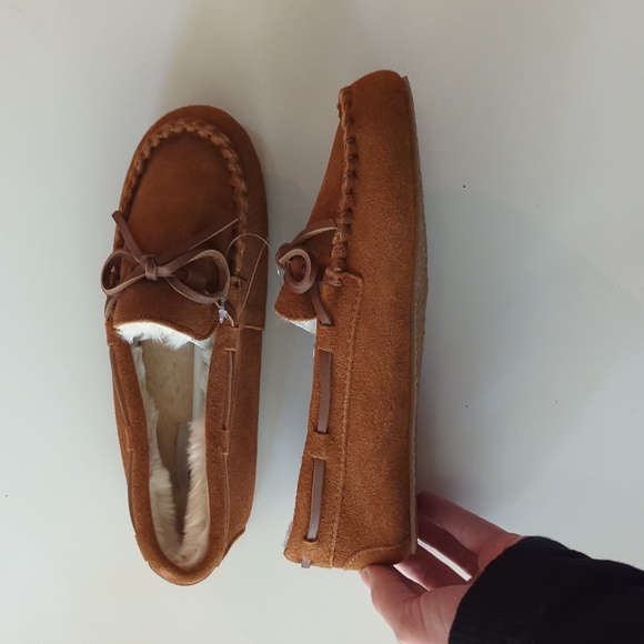 NWT Crewcuts moccasin style slippers sherpa lined 5 - Picture 4 of 7